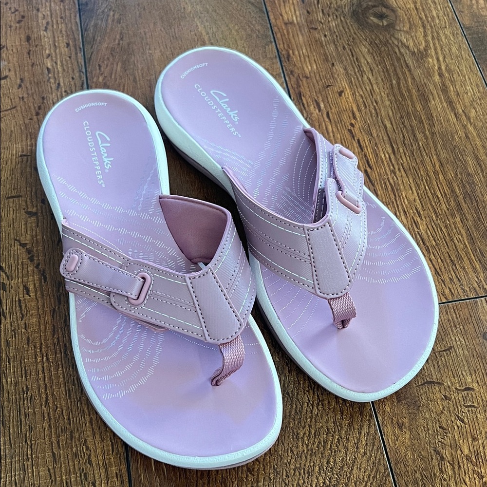 Clarks Women's Light Pink Sandals